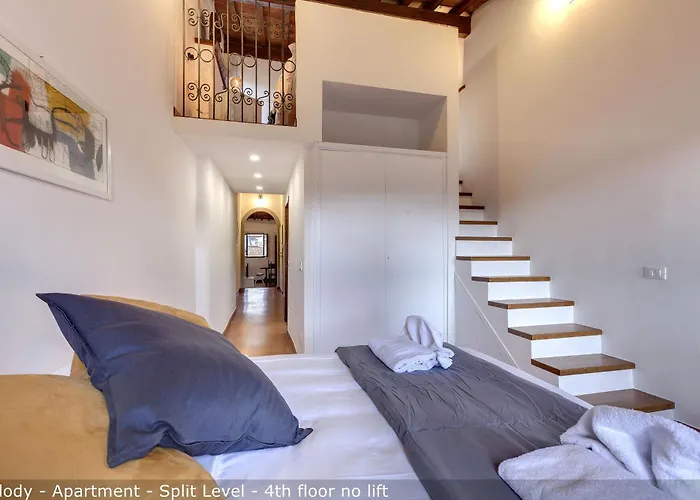 Opera - Sinfonia - Minuetto - Melody By Mamo *